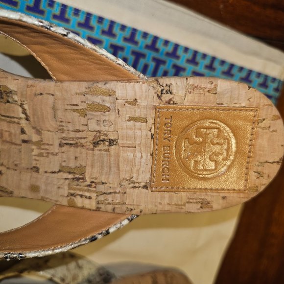 Tory Burch Thora Platform Sandal - Picture 5 of 5